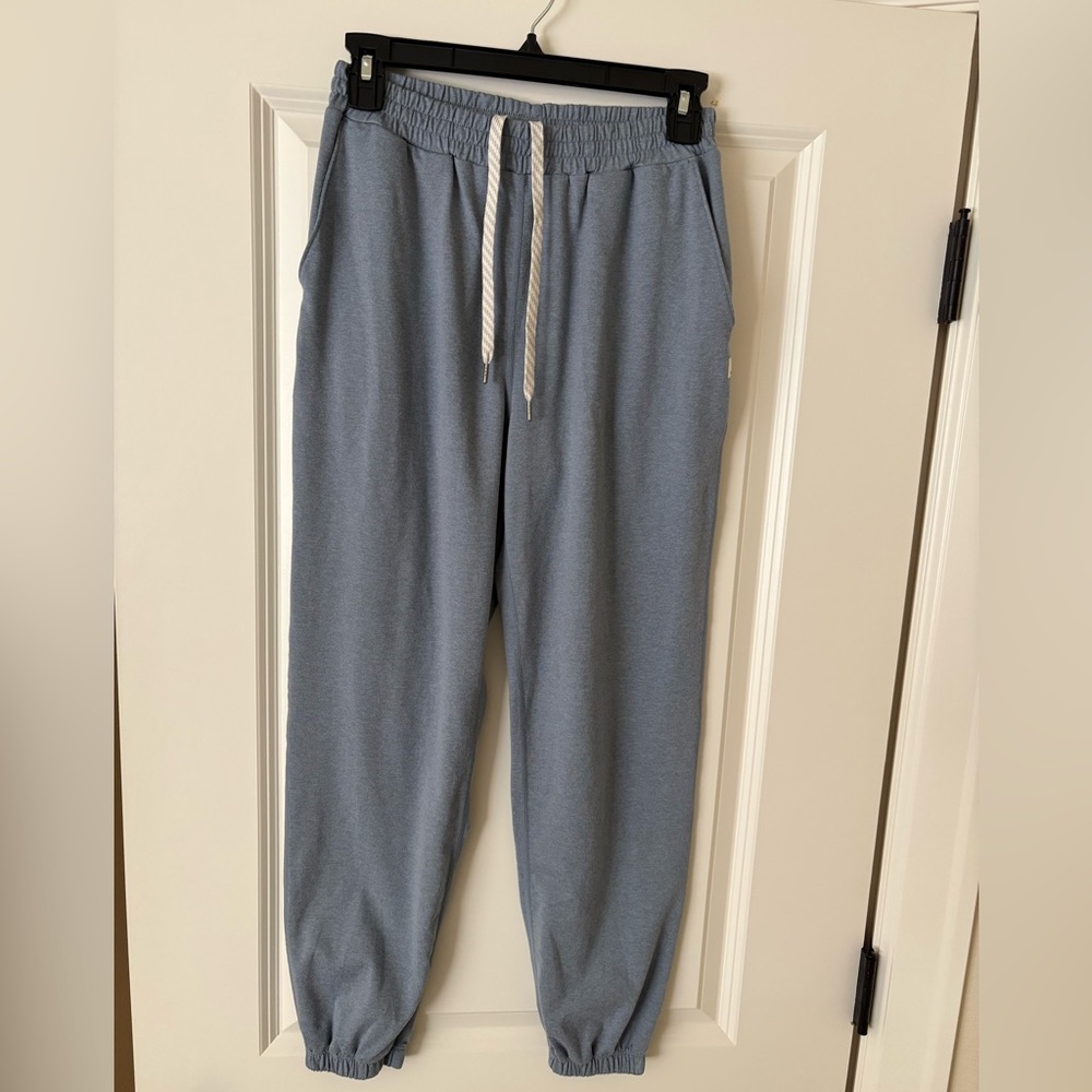 Vuori Halo Sweatpants - Picture 2 of 3